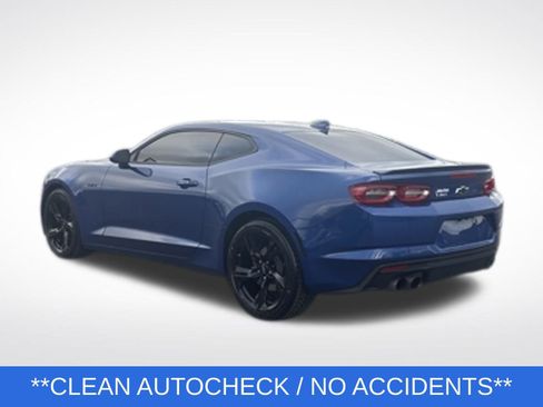 Used 2023 Chevrolet Camaro LT RWD image 3
