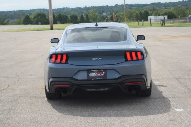 Used 2024 Ford Mustang GT RWD image 21