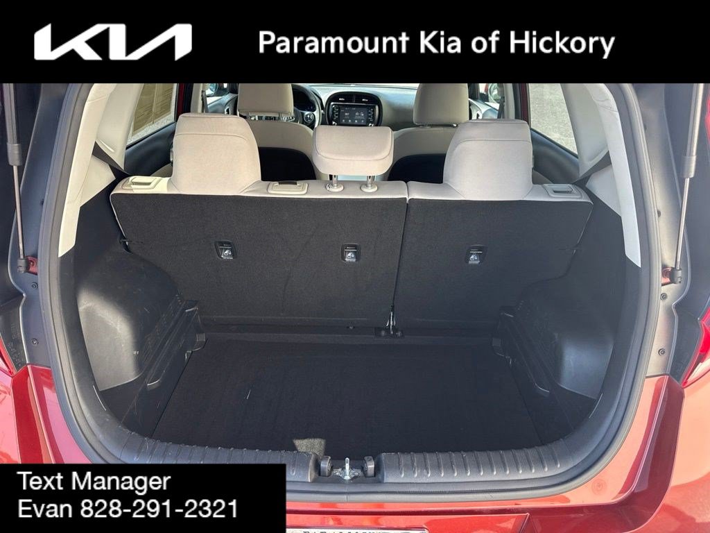 Used 2020 Kia Soul LX FWD image 11