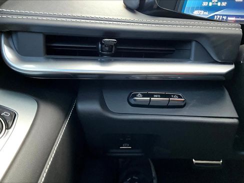 Used 2025 Chevrolet Corvette Z06 w/ Battery Protection Package image 35