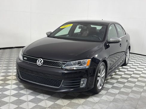 Used 2012 Volkswagen Jetta GLI FWD image 9