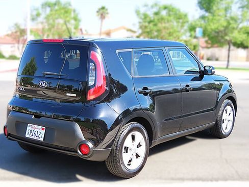 Used 2014 Kia Soul + w/ Eco Package FWD image 6