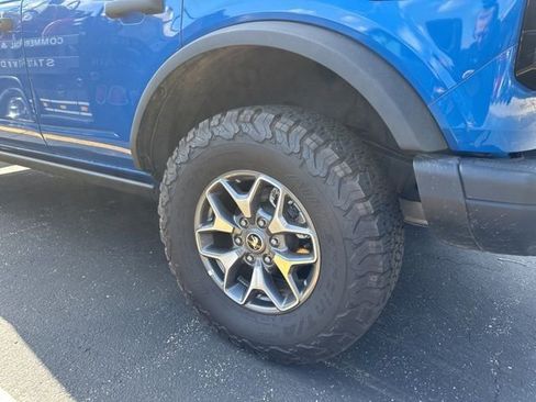 Used 2025 Ford Bronco Badlands AWD/4WD image 14