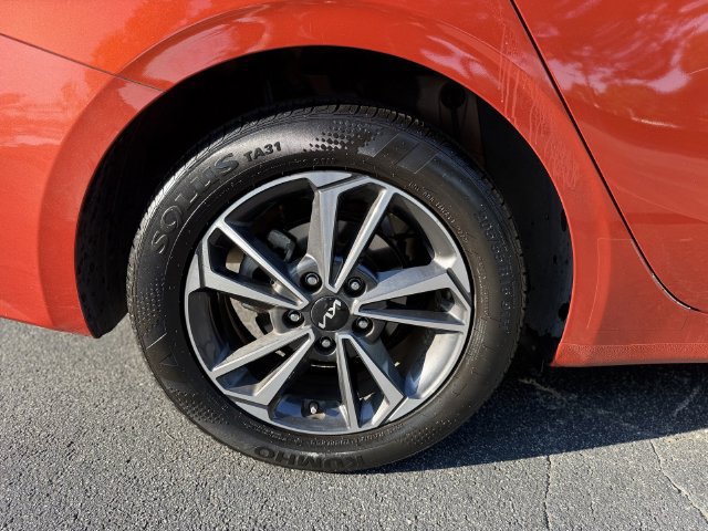 Certified 2024 Kia Forte LXS w/ LXS Technology Package FWD image 43