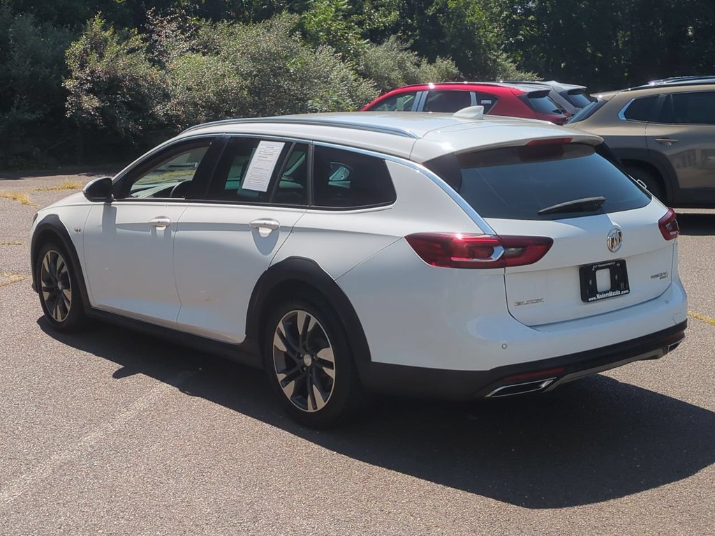 Used 2018 Buick Regal Essence w/ Driver Confidence Package #1 AWD/4WD image 6
