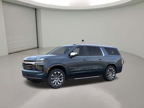 New 2026 Chevrolet Suburban Premier w/ Sun And Tow Package image 2