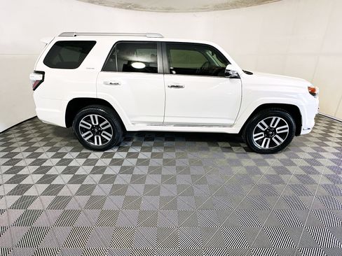 Used 2023 Toyota 4Runner Limited AWD/4WD image 2