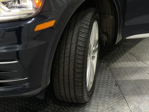 Used 2018 Audi Q5 2.0T Premium Plus w/ Premium Plus Package image 36