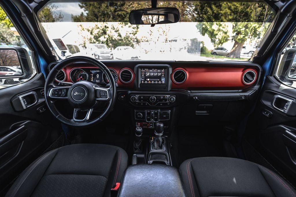 Used 2020 Jeep Gladiator Rubicon w/ Trailer Tow Package AWD/4WD image 25