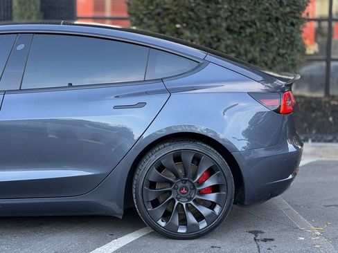 Used 2022 Tesla Model 3 Performance image 11