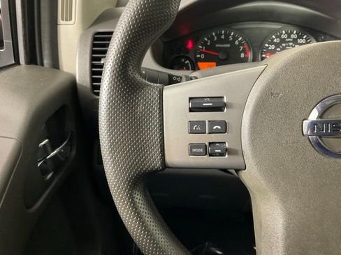 Used 2020 Nissan Frontier S image 22