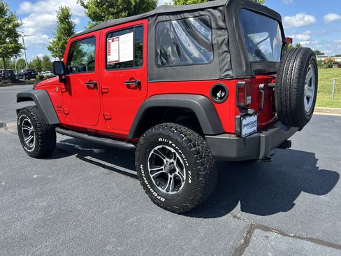 Used 2015 Jeep Wrangler Unlimited Sport AWD/4WD image 7