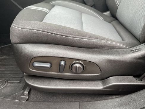 Certified 2023 Chevrolet Blazer LT w/ Convenience Package image 6