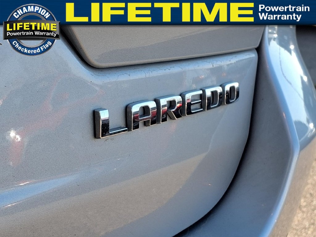 Used 2024 Jeep Grand Cherokee Laredo AWD/4WD image 10