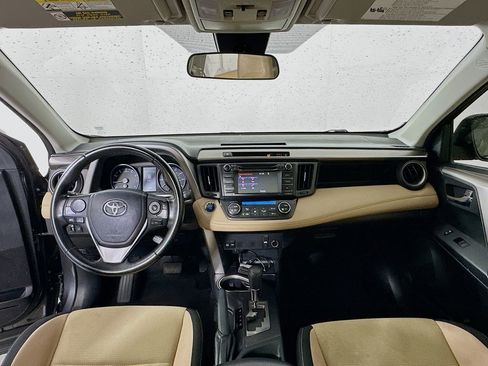 Used 2018 Toyota RAV4 XLE FWD image 3