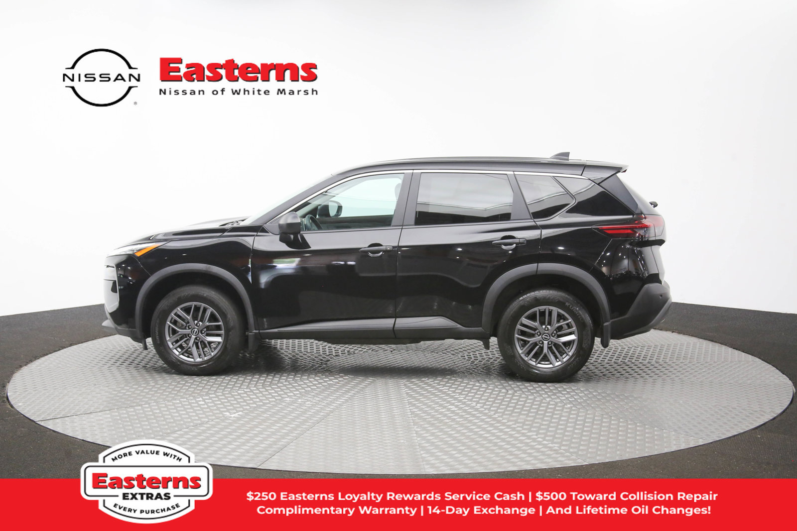 Used 2023 Nissan Rogue S AWD/4WD image 56