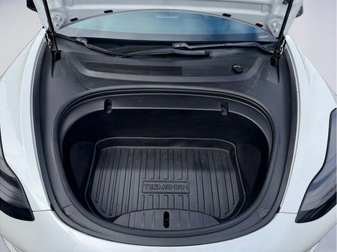 Used 2020 Tesla Model 3 Performance image 8