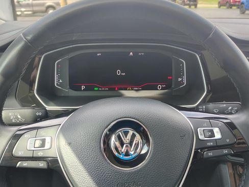 Used 2019 Volkswagen Jetta SEL Premium FWD image 26