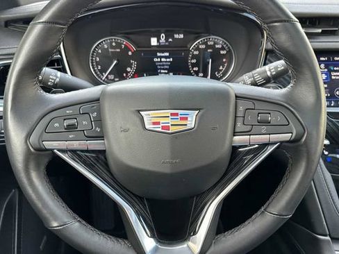 Certified 2025 Cadillac XT6 Premium Luxury image 24
