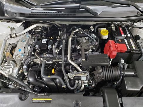 Used 2024 Nissan Sentra S FWD image 40