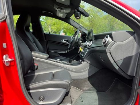 Used 2017 Mercedes-Benz CLA 250 image 24