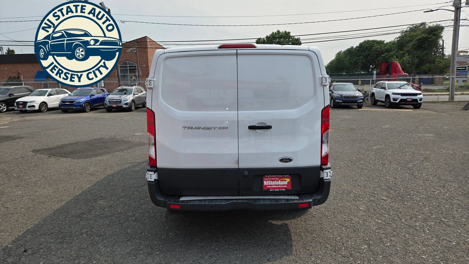 Used 2017 Ford Transit 250 130 Low Roof w/ Premium Package RWD image 11