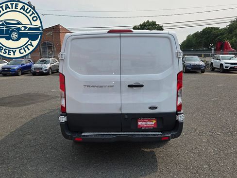 Used 2017 Ford Transit 250 130 Low Roof w/ Premium Package RWD image 11