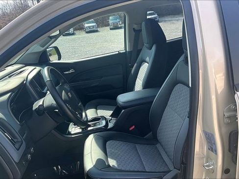 Used 2022 Chevrolet Colorado Z71 AWD/4WD image 25