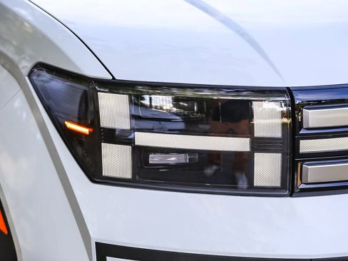 New 2026 Hyundai Santa Fe SE image 4