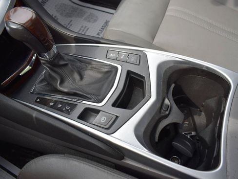 Used 2012 Cadillac SRX Luxury AWD/4WD image 18