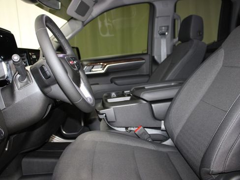 Used 2025 GMC Sierra 1500 SLE AWD/4WD image 22