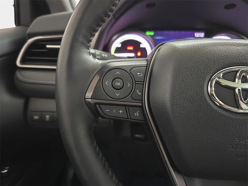 Used 2024 Toyota Camry XSE w/ Navigation Package image 19