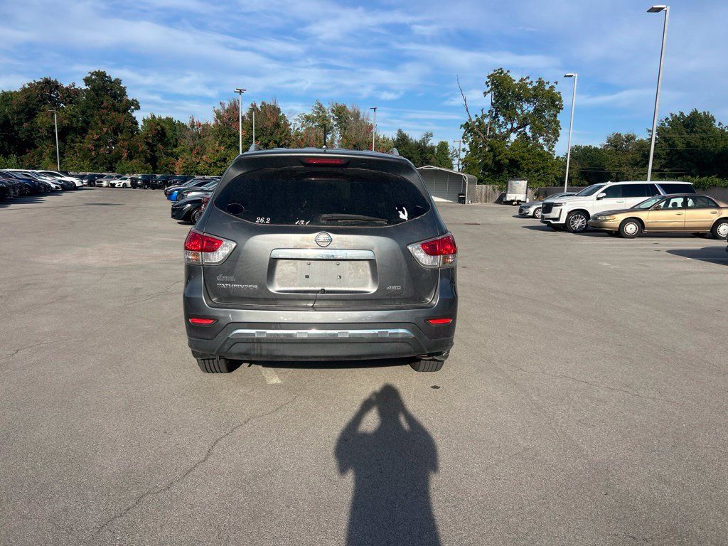 Used 2015 Nissan Pathfinder S FWD image 6