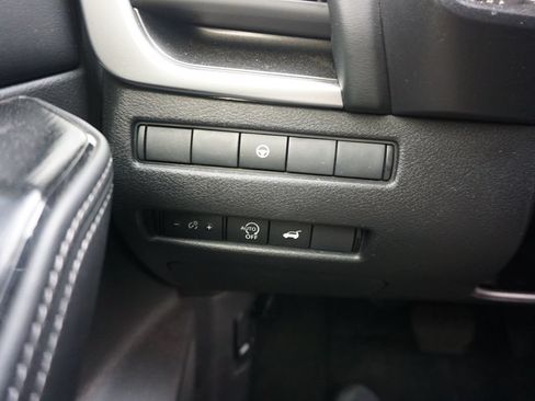 Used 2024 Nissan Rogue SV w/ SV Premium Package FWD image 5