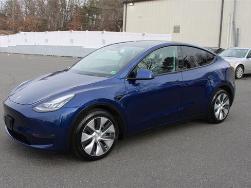 Used 2020 Tesla Model Y Long Range image 4