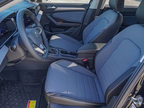 New 2026 Volkswagen Jetta SE image 9
