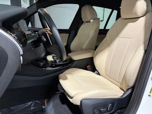 Used 2024 BMW X3 sDrive30i w/ Convenience Package w/ZPA image 5