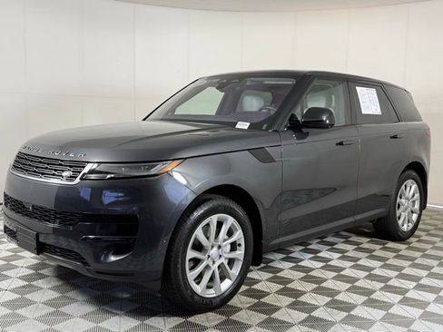 Used 2023 Land Rover Range Rover Sport SE image 2