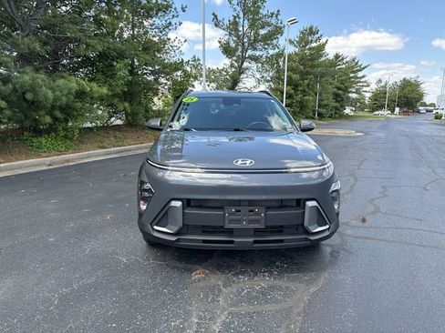 Used 2025 Hyundai Kona SEL AWD/4WD image 7