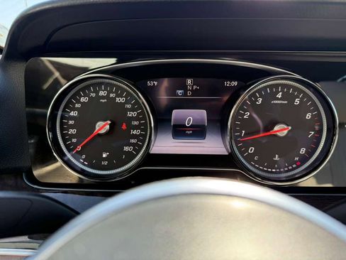 Used 2019 Mercedes-Benz E 300 4MATIC image 24