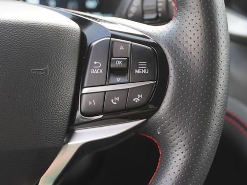 Used 2025 Ford Explorer ST-Line w/ ST-Line Street Pack AWD/4WD image 30