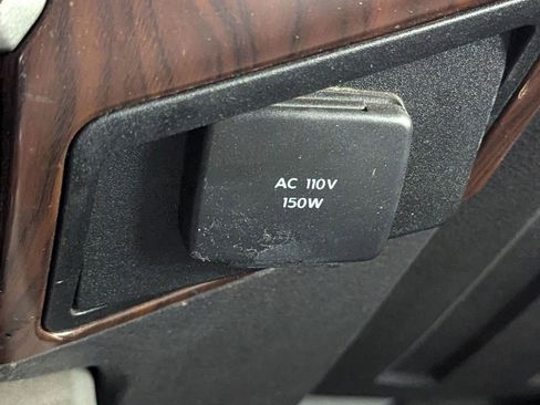 Used 2016 Ford F250 Lariat w/ Chrome Package image 25