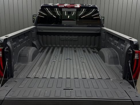 Used 2026 GMC Sierra 3500 Denali Ultimate AWD/4WD image 17