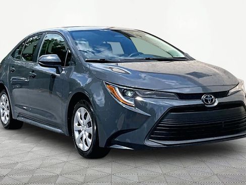 Used 2024 Toyota Corolla LE FWD image 3