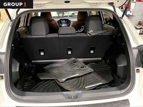 Certified 2025 Subaru Crosstrek 2.0i Premium image 33
