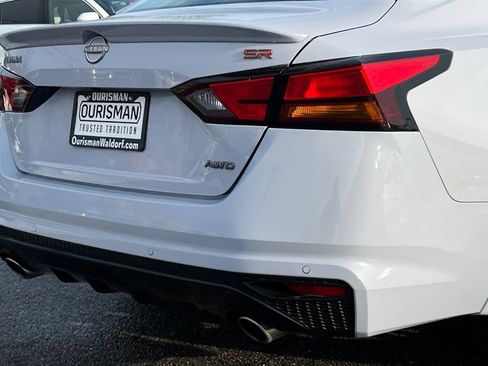 Used 2024 Nissan Altima 2.5 SR image 6