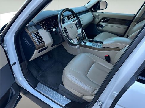 Used 2018 Land Rover Range Rover HSE image 13