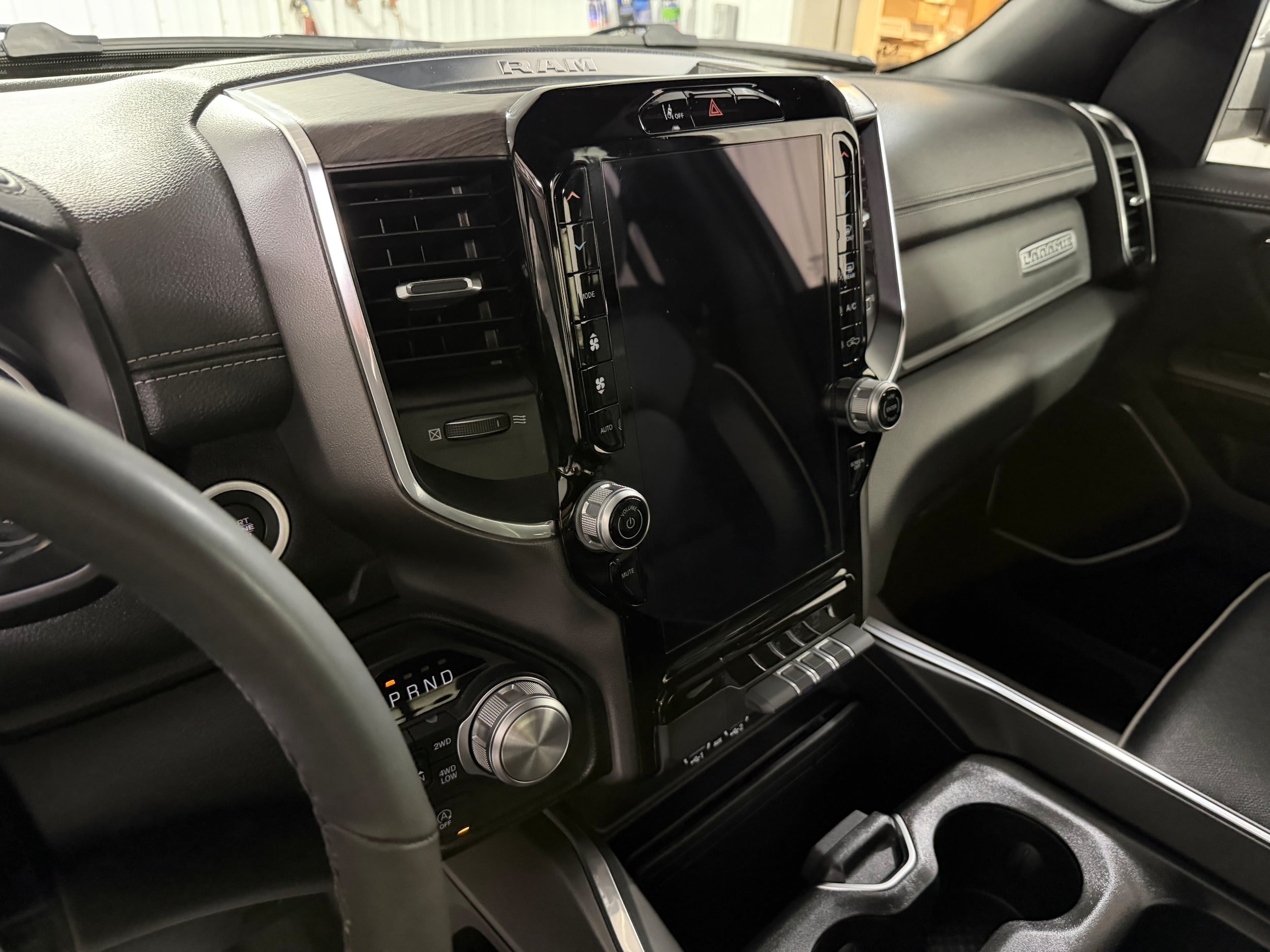 Used 2026 RAM 1500 Laramie AWD/4WD image 13