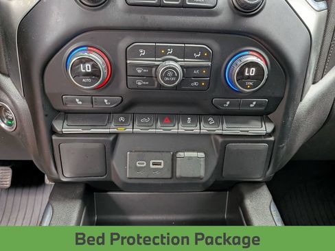 Used 2022 Chevrolet Silverado 1500 RST AWD/4WD image 19
