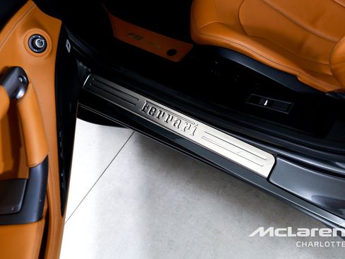 Used 2022 Ferrari F8 Tributo RWD image 16